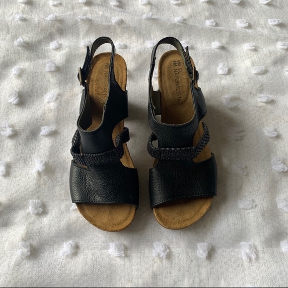 El Naturalista Black Block Heel Sandals NWOT 7 - Picture 4 of 7